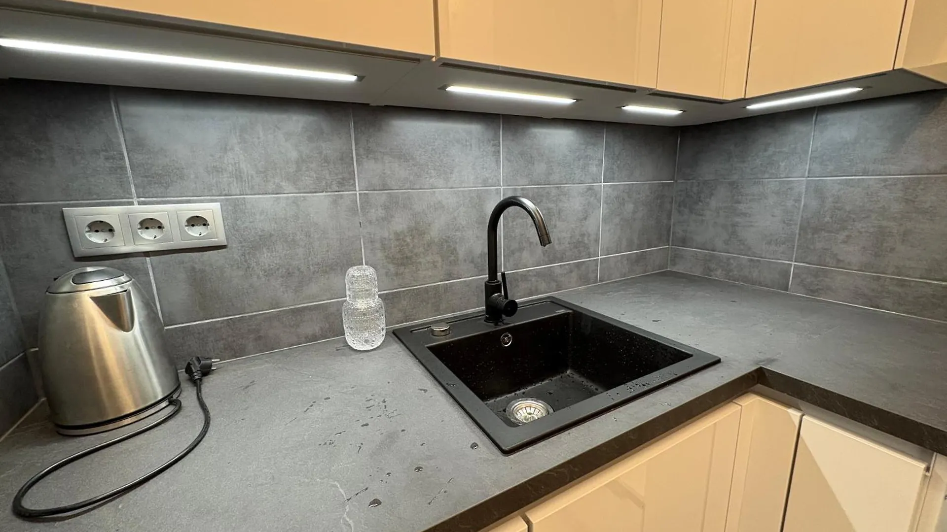 Papay Park Apartments Budapest 0*,